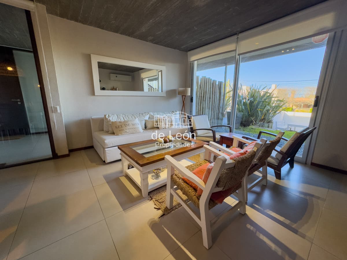 Alquiler apartamento en Manantiales 3 dormitorios