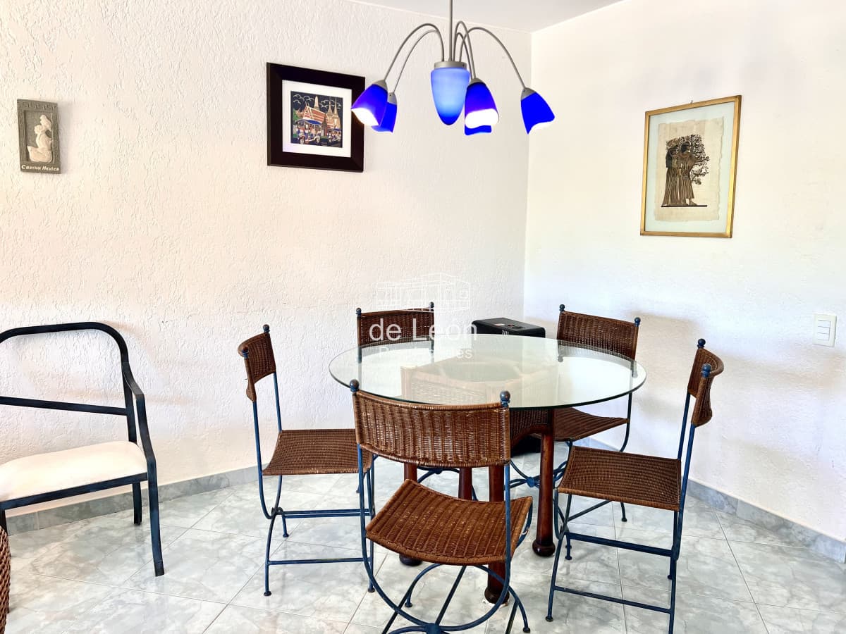 Alquiler apartamento 2 dormitorios mas dependencia de servicio en Playa Mansa, Punta del Este