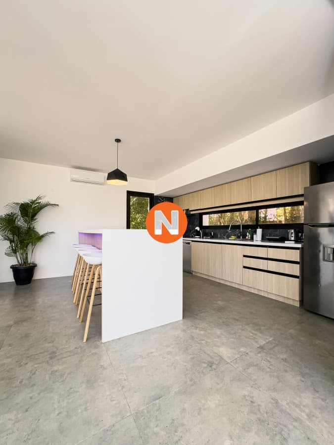 Casa moderna a estrenar en La Barra con vistas al mar