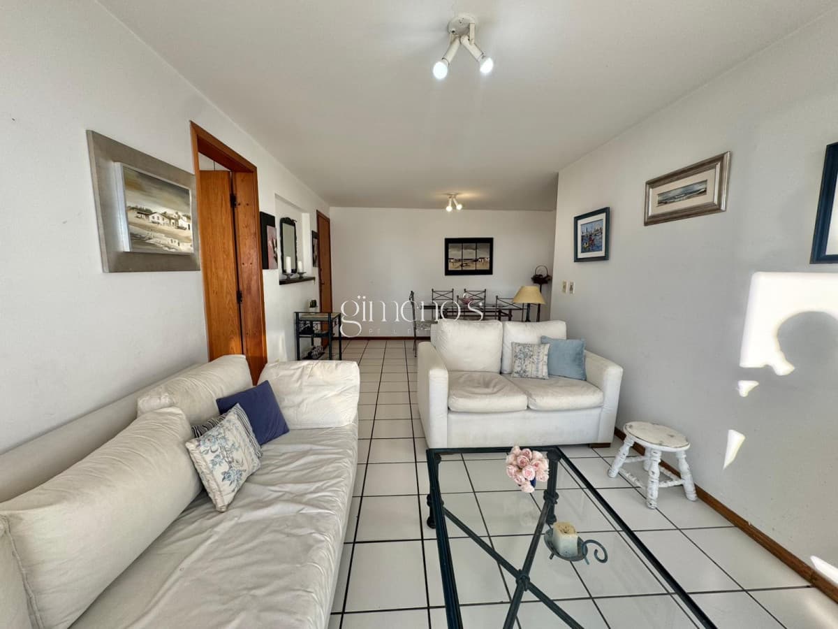 Venta apartamento 2 dormitorios en Playa Mansa, Punta del Este