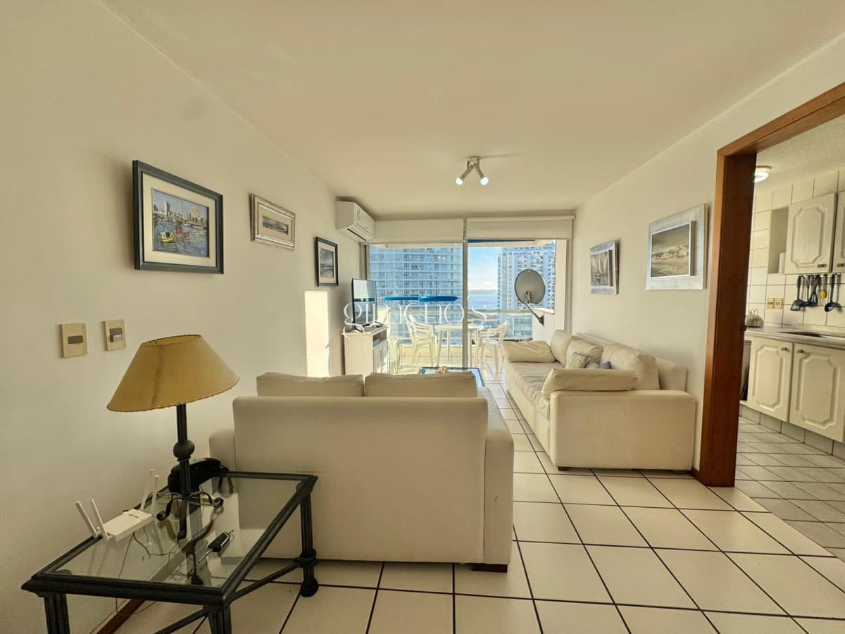 Venta apartamento 2 dormitorios en Playa Mansa, Punta del Este