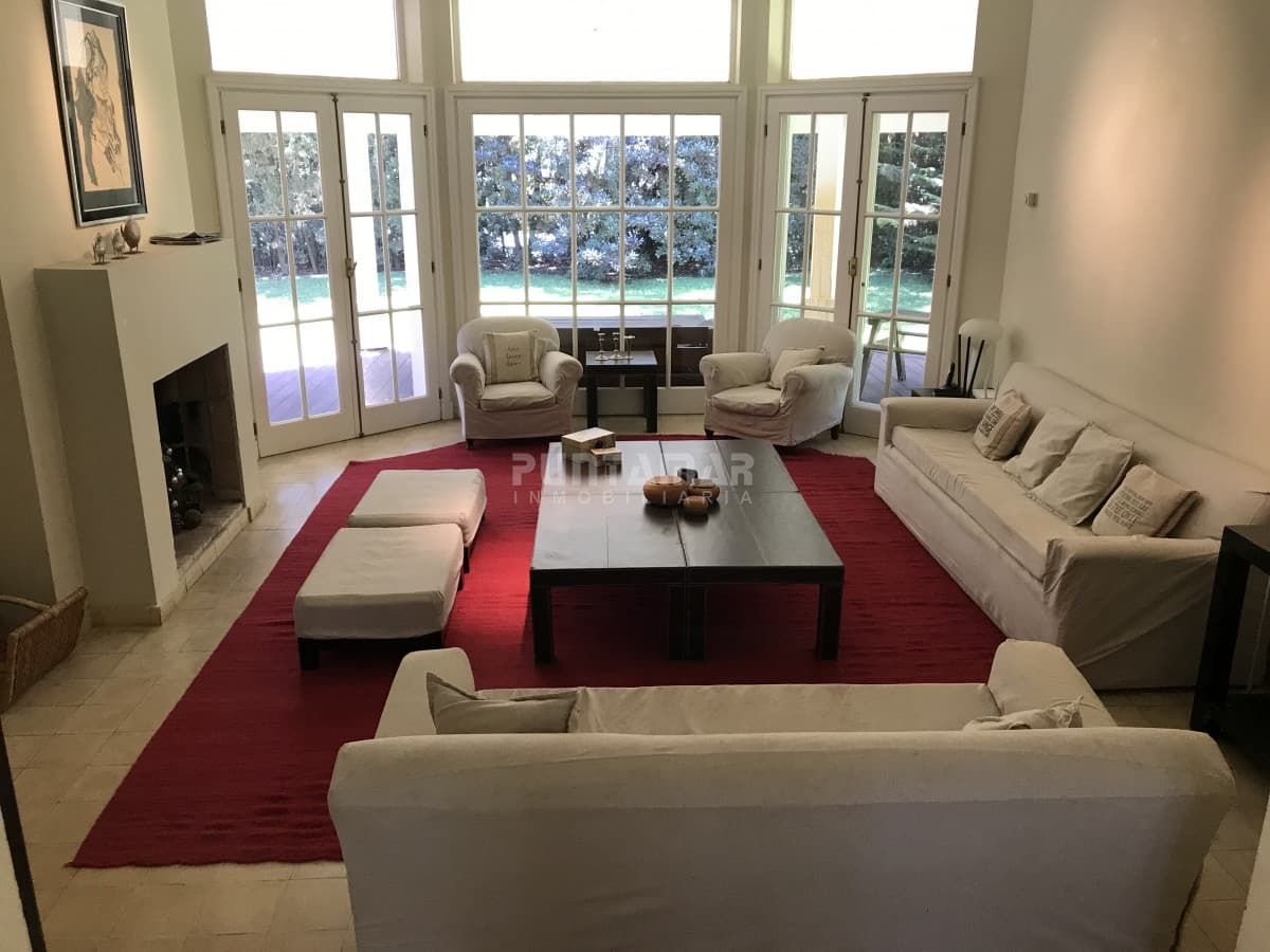 Casa ID.212248 - Venta de casa en Laguna Blanca 4 dormitorios