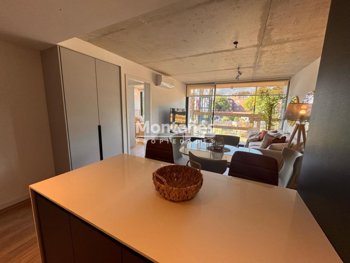 Apartamento ID.10227 - Torres del Este Mansa  2 Dormitorios