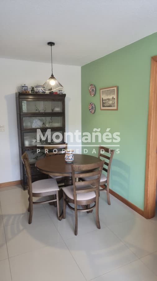 Apartamento ID.10659 - Venta; 1 dorm.+ Cochera y Terraza con parrillero.