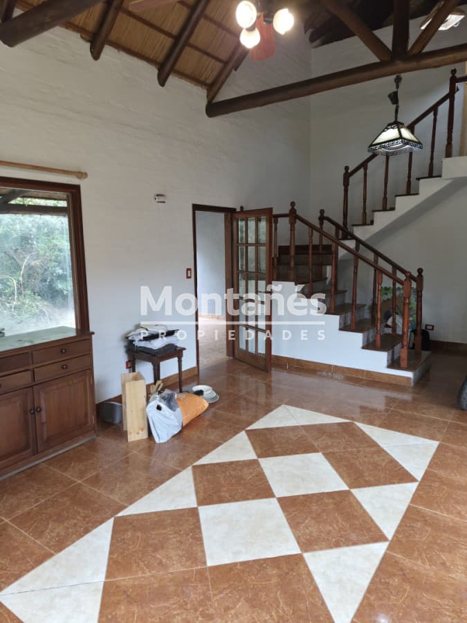 Aqluiler anual: Casa quincho a 150 mt del mar Pda 37 mansa.