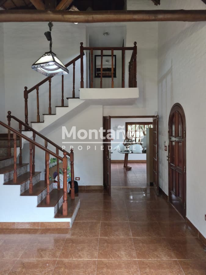 Aqluiler anual: Casa quincho a 150 mt del mar Pda 37 mansa.