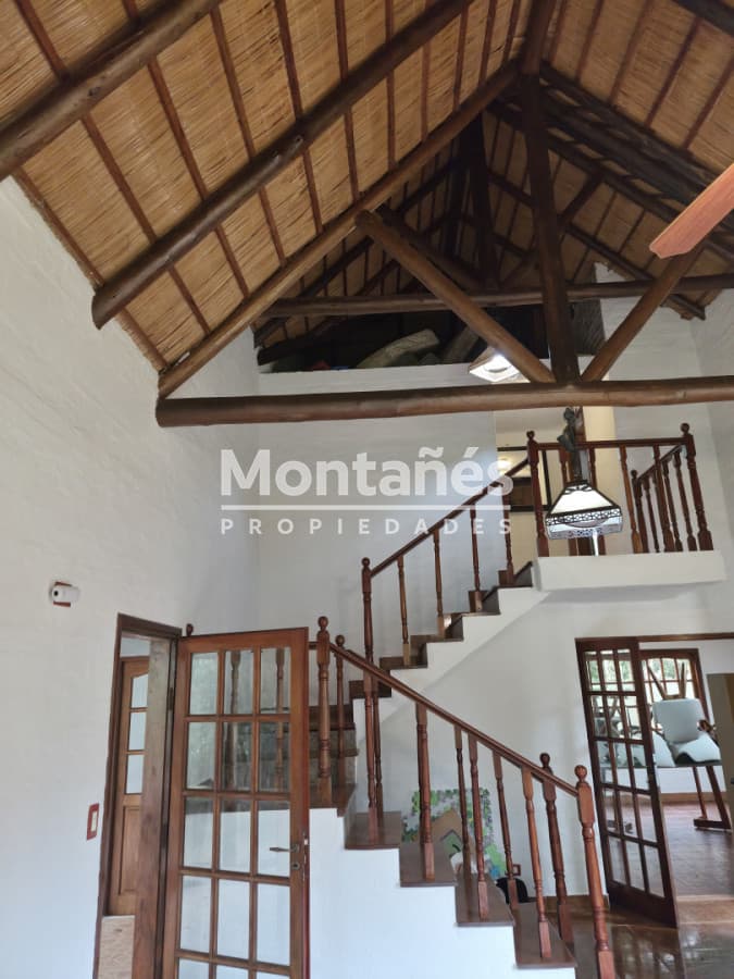 Aqluiler anual: Casa quincho a 150 mt del mar Pda 37 mansa.