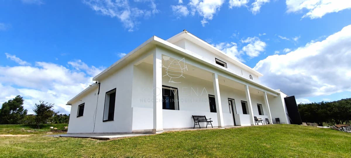 Campo de 254 hectareas en venta, zona Cerro Catedral
