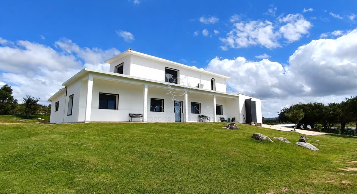 Campo de 39 hectareas con casa en venta, zona Cerro Catedral