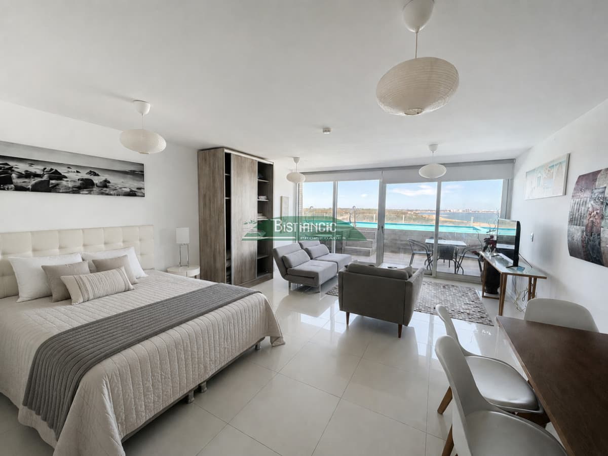 Hermoso Depto en venta, en Punta Ballena. Con las mejores vistas