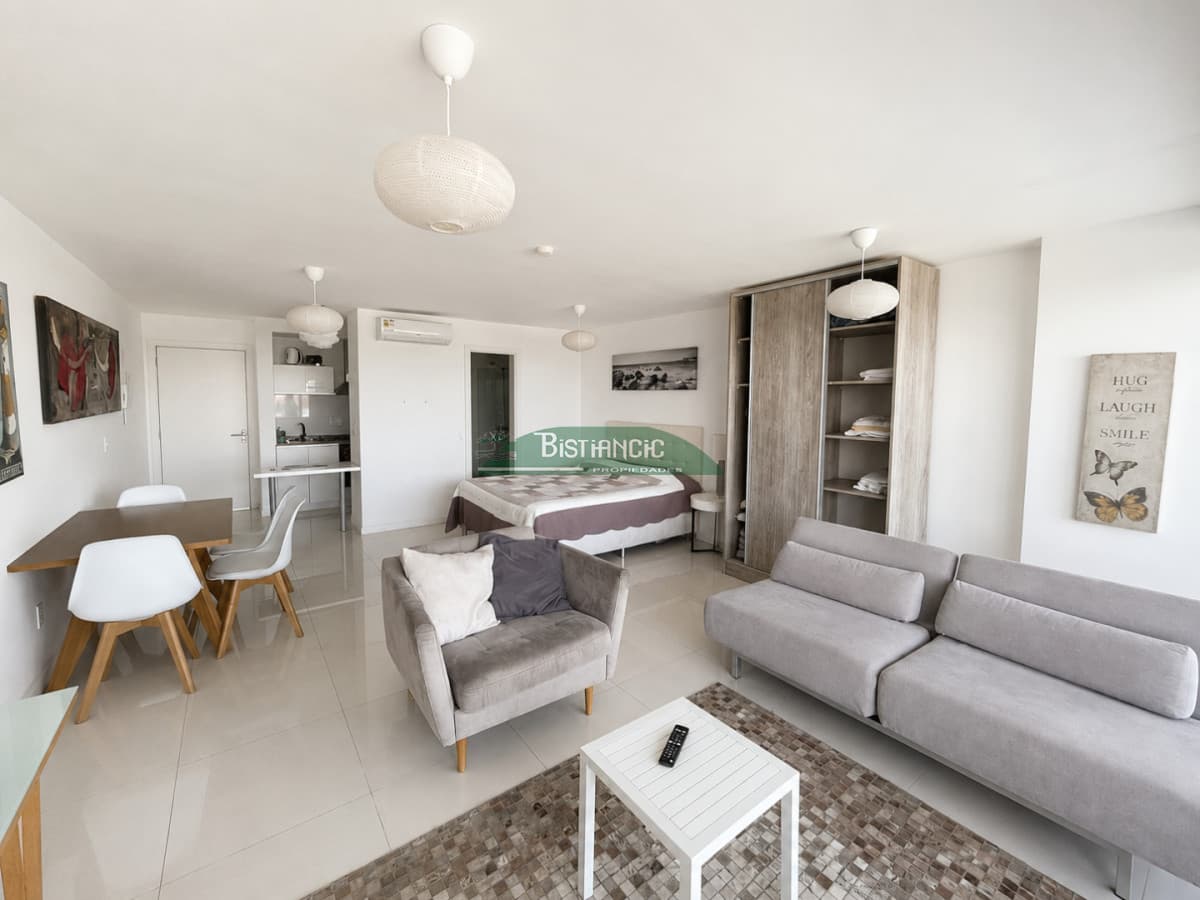Hermoso Depto en venta, en Punta Ballena. Con las mejores vistas