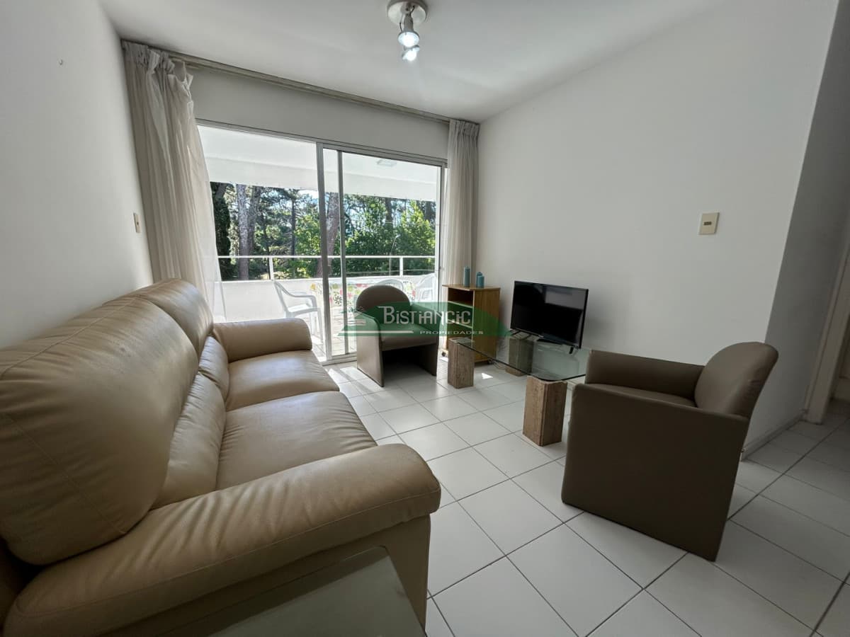 Vivi la temporada proximo a la playa ! apto de 3 dorm, 2 baños, con garage, piscina y amenities.