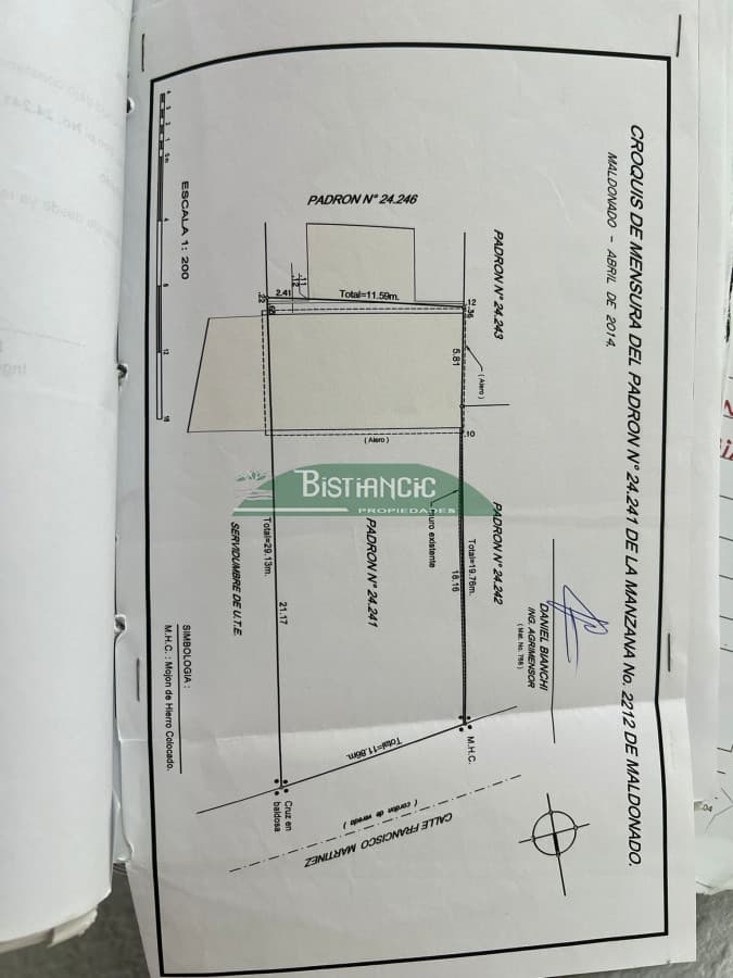 Terreno de 314 m2 con construcción, sobre Avda. Ideal comercio y vivienda. Venta US$ 75.000.