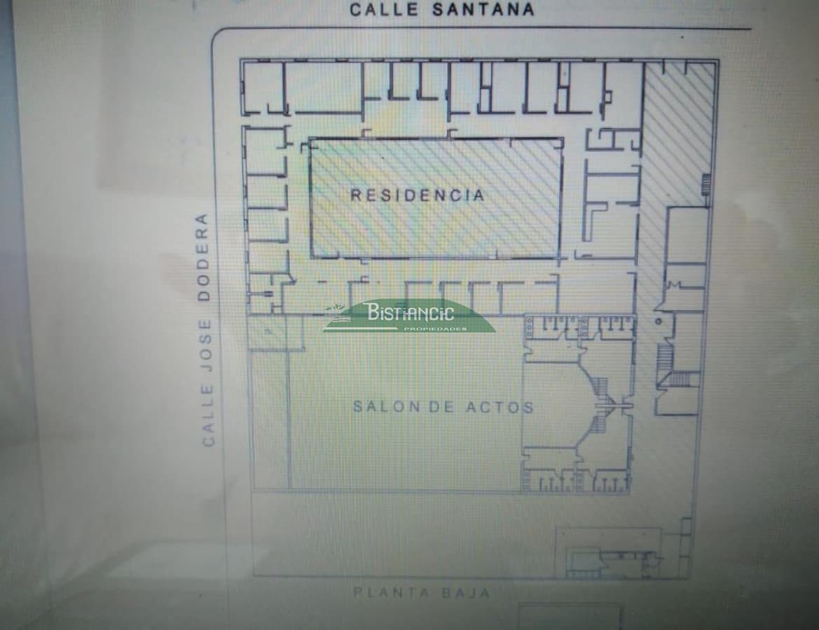 Gran terreno en Maldonado, próximo a Shoping Atlántico, 1950 m2 apto PB+9PA.