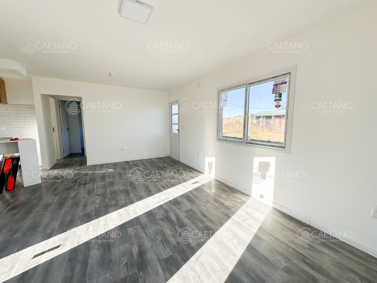 VENTA CASA 2 DORMITORIOS 1 BAÑO A ESTRENAR 4H SEGUNDA ETAPA APTA PARA BANCO FINANCIADAS