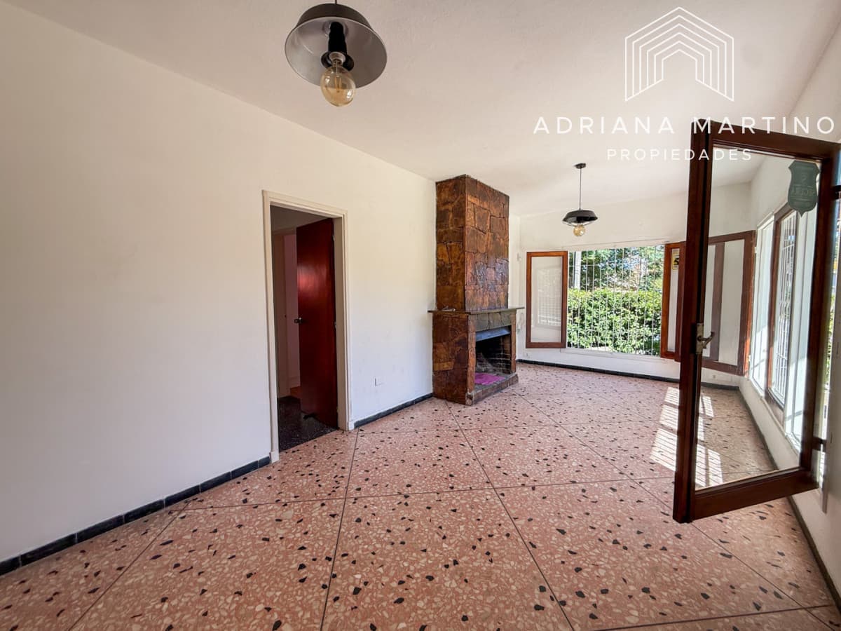 VENTA CASA 2 DORMITORIOS 2 BAÑOS PH PINARES LAS DELICIAS EN MUY BUEN ESTADO