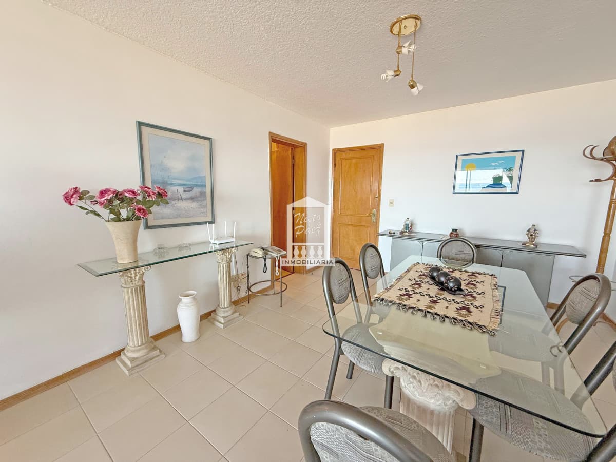 VENTA OPORTUNIDAD 2 DORMITORIOS 2 BAÑOS 1 SUITE PRIMERA LINEA PLAYA BRAVA FRENTE AL MAR AMPLIO APARTAMENTO EXCELENTE CONSTRUCCION
