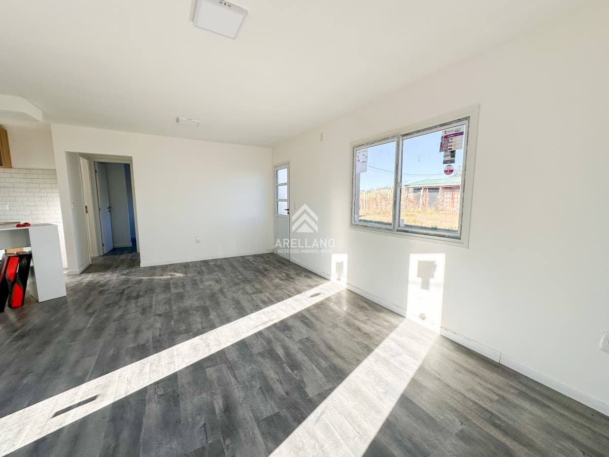 Casa ID.5332 - VENTA CASA 2 DORMITORIOS 1 BAÑO A ESTRENAR 4H SEGUNDA ETAPA APTA PARA BANCO FINANCIADAS