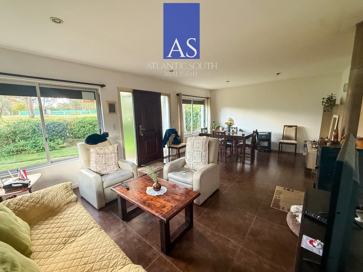 VENTA CASA 3 DORMITORIOS + LOFT 2 SUITES JARDINES DE CORDOBA ALADO DE BARRIO PRIVADO PUNTA DEL ESTE