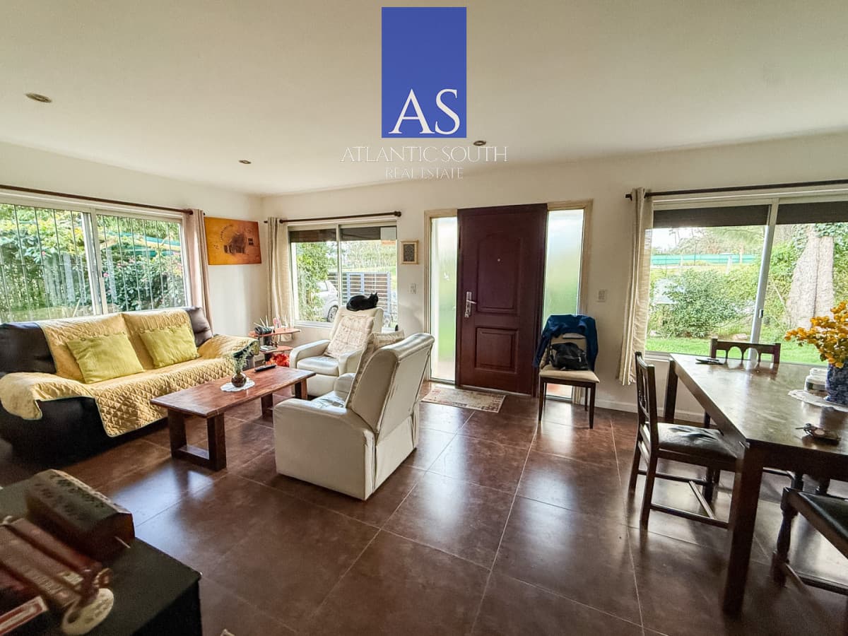 VENTA CASA 3 DORMITORIOS + LOFT 2 SUITES JARDINES DE CORDOBA ALADO DE BARRIO PRIVADO PUNTA DEL ESTE