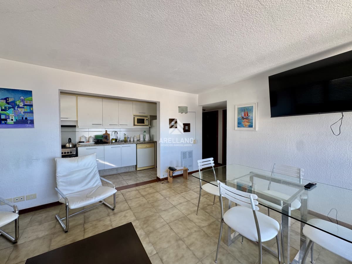 Apartamento ID.6962 - Apartamento con vista al mas a pasos del puerto disponible en alquiler temporal