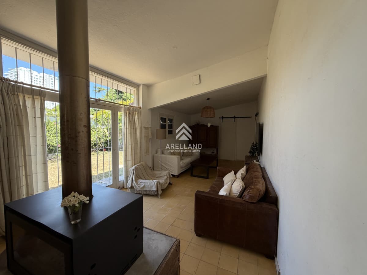 Casa ID.6970 - Casa de 3 dormitorios a pasos de playa mansa en alquiler temporal