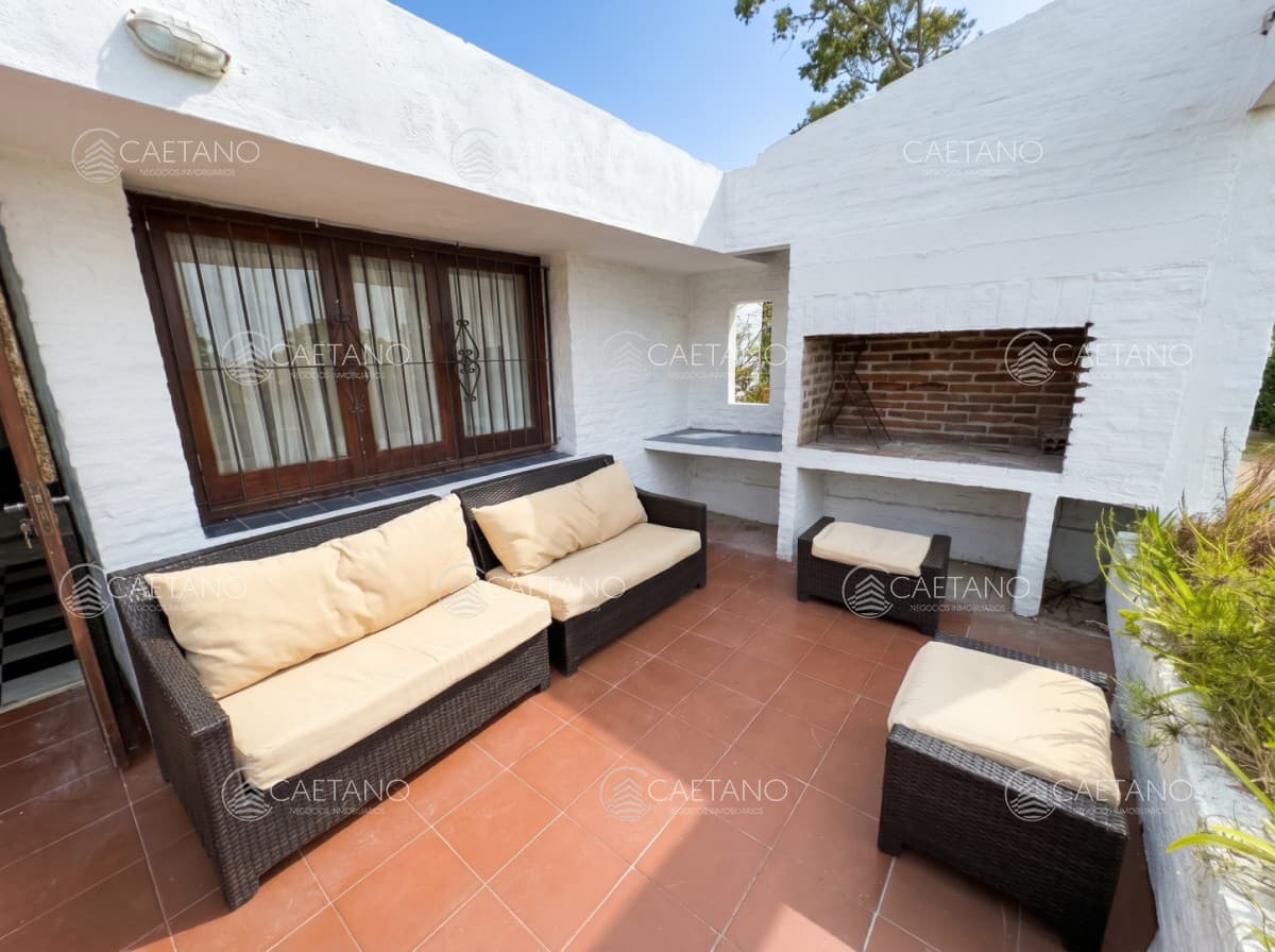 Gran casa a 2 cuadras del mar
