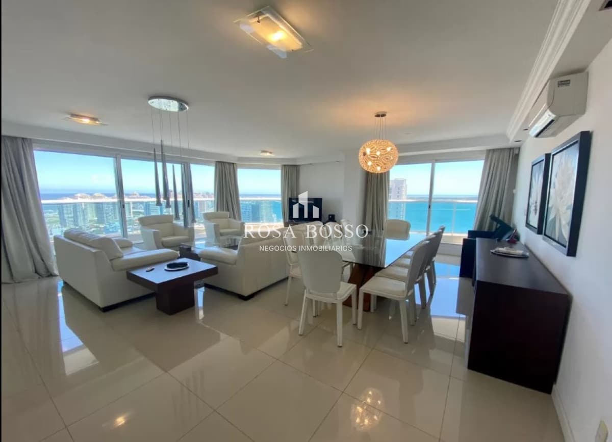 Apartamento Venta 3 dormitorios y dependencia Mansa Punta del Este