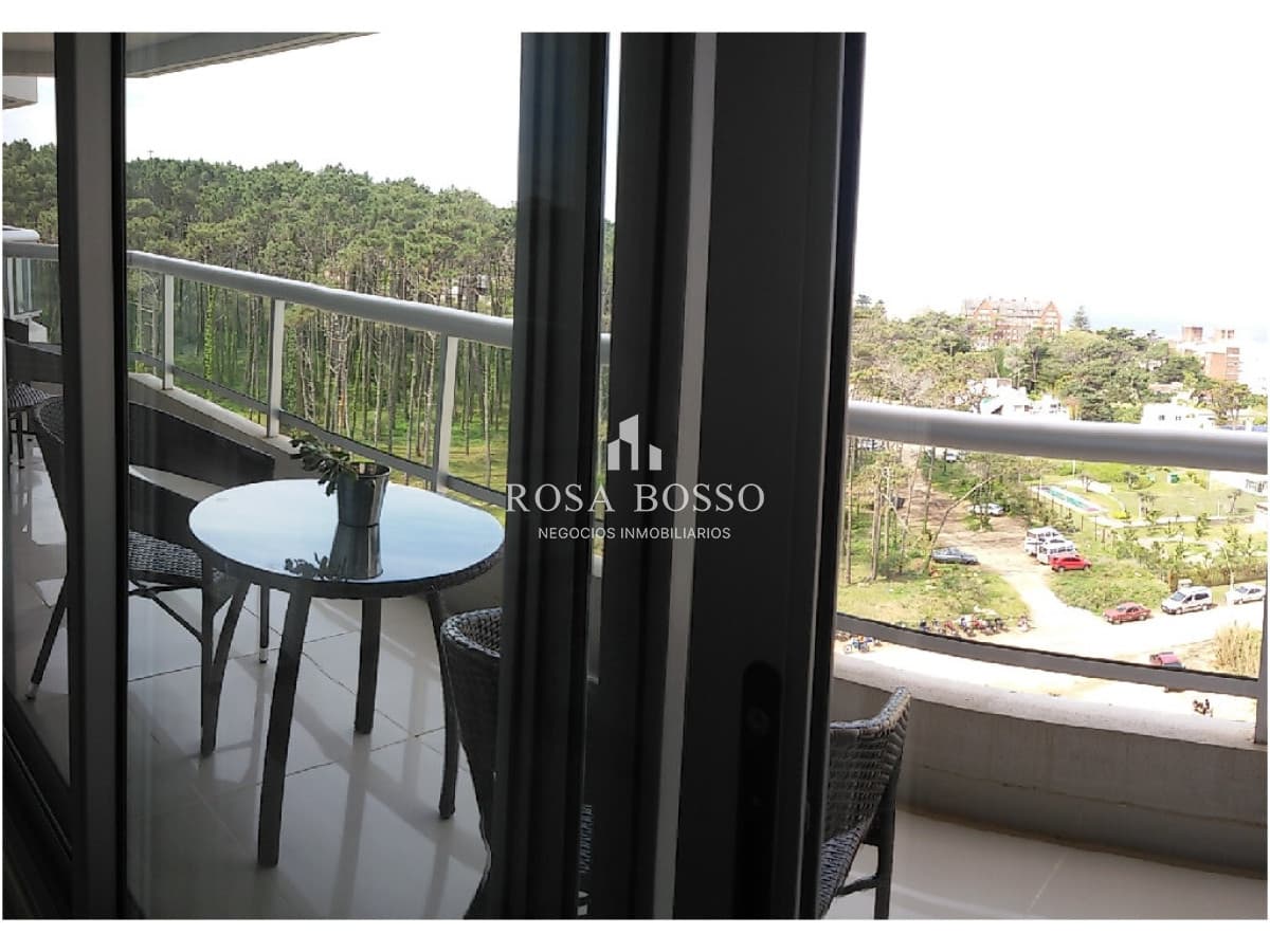Apartamento de categoría a pasos Del Mar