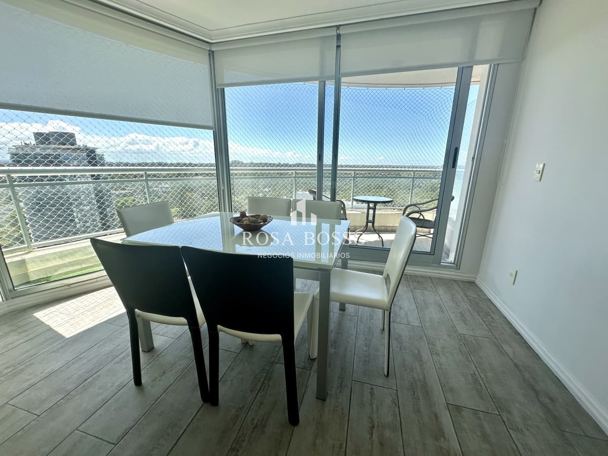 Pent House duplex en torre de categoria con hermosas vistas