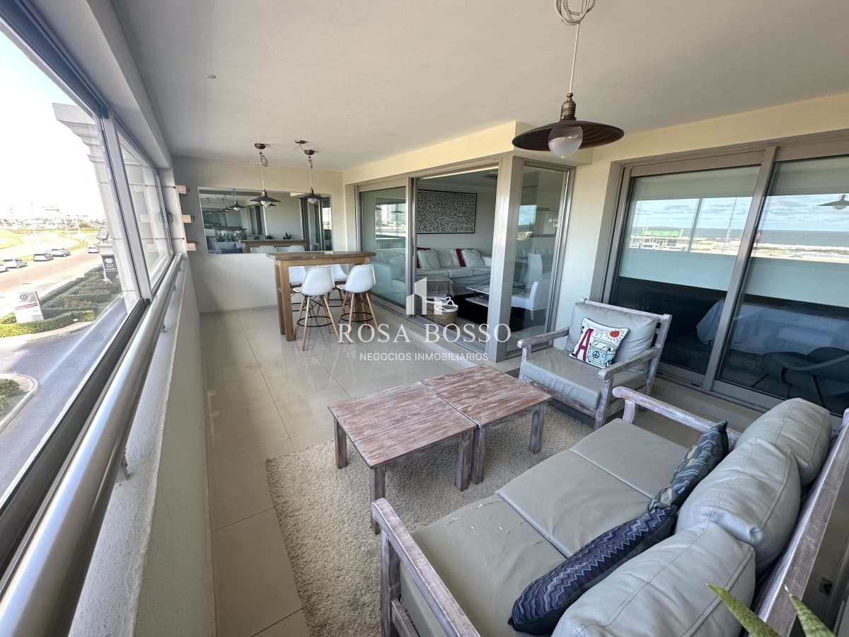 Apartamento en torre de primera categoría