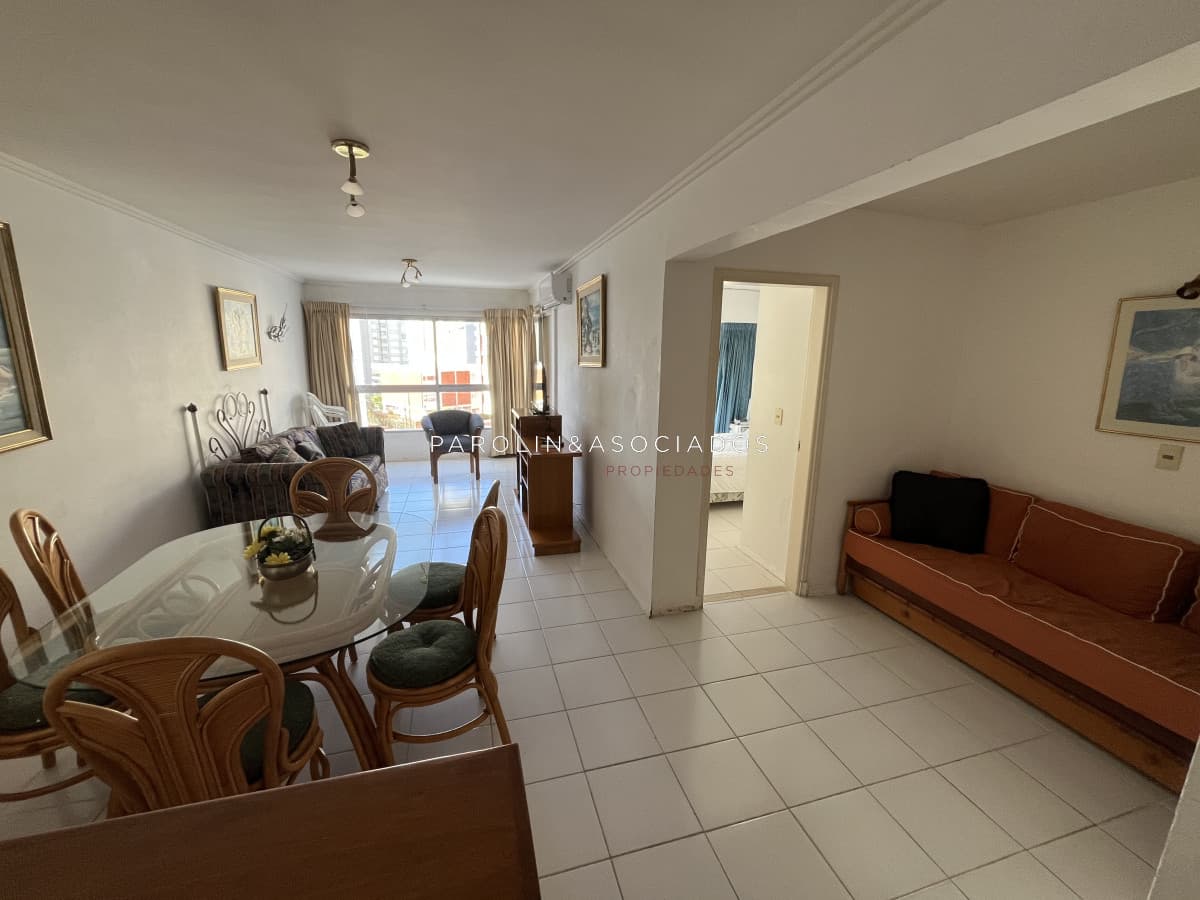 Apartamento de 1 dormitorio en venta. Brava, Punta del Este