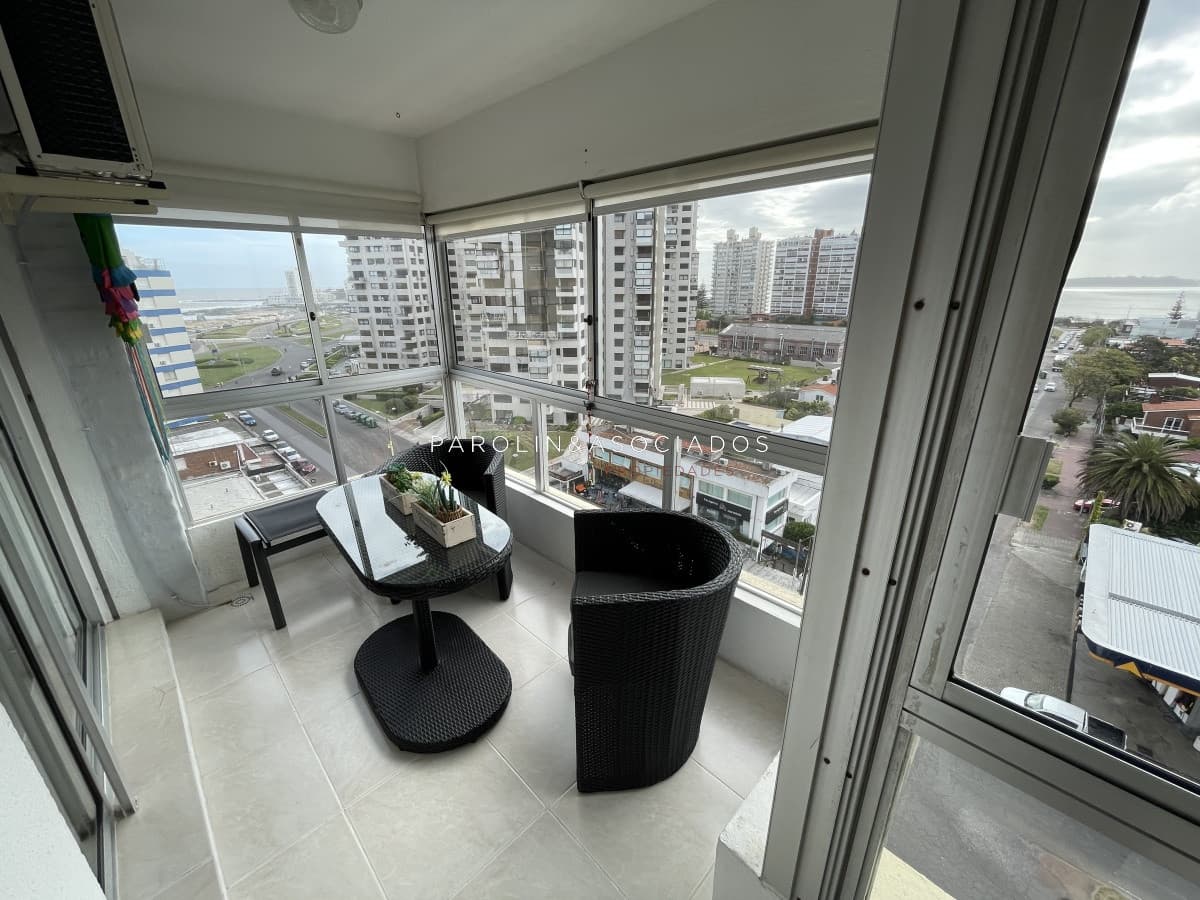 Apartamento de 3 dormitorios con amenities en Punta del Este.