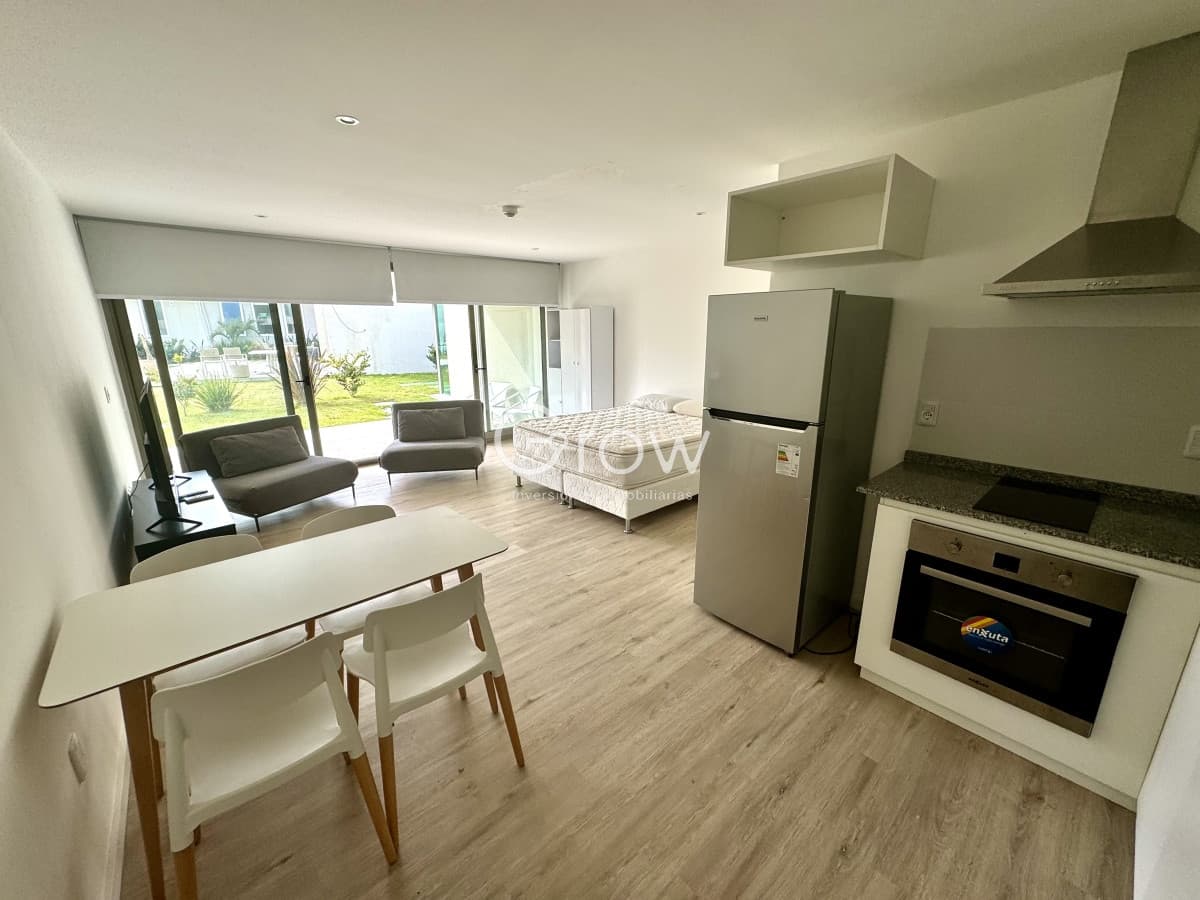 Monoambiente Premium en complejo a pasas de la playa