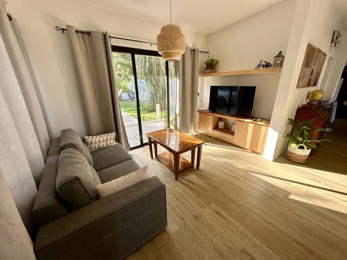 Hermosa casa con piscina en alquiler de temporada