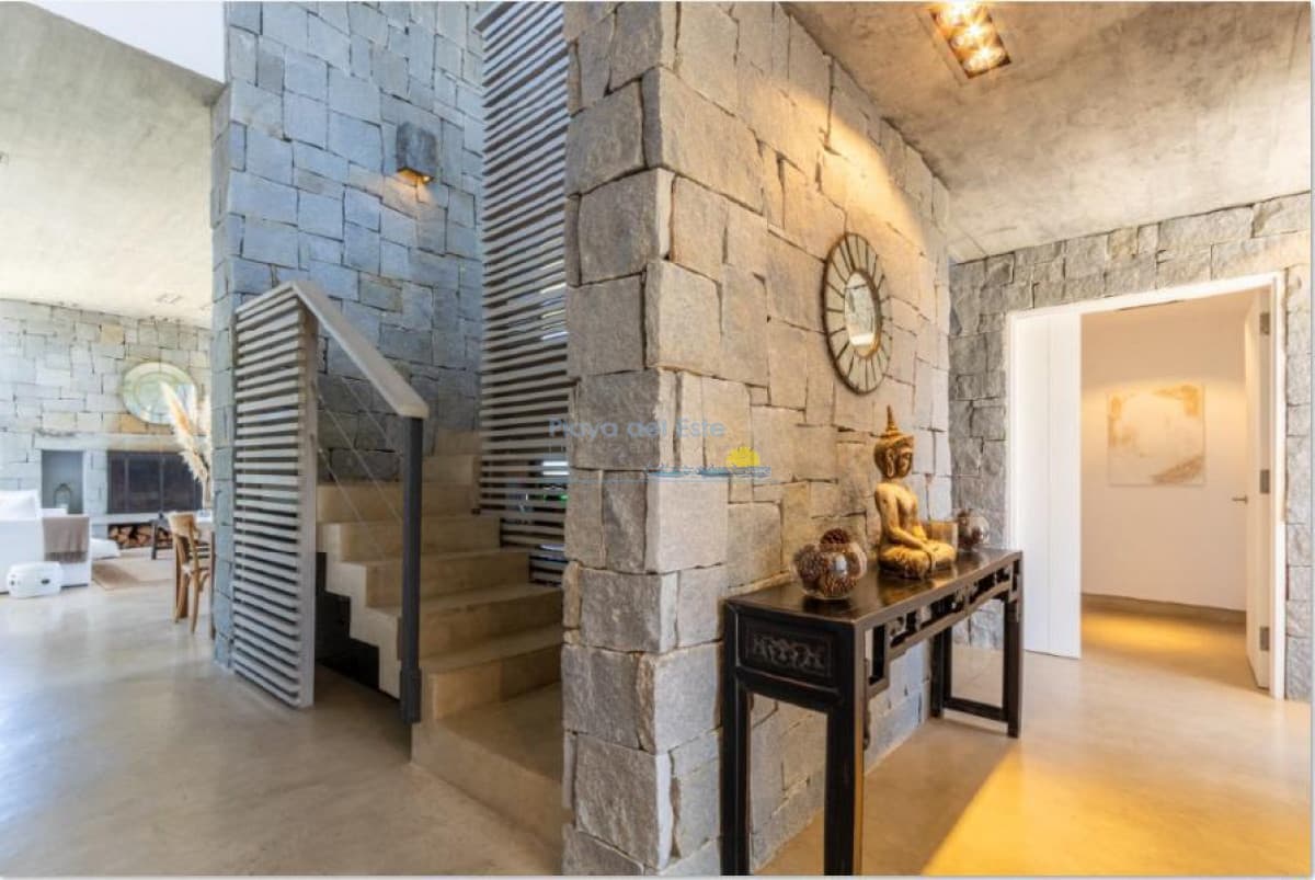 Hermosa casa en venta - Inmobiliaria Playa del Este