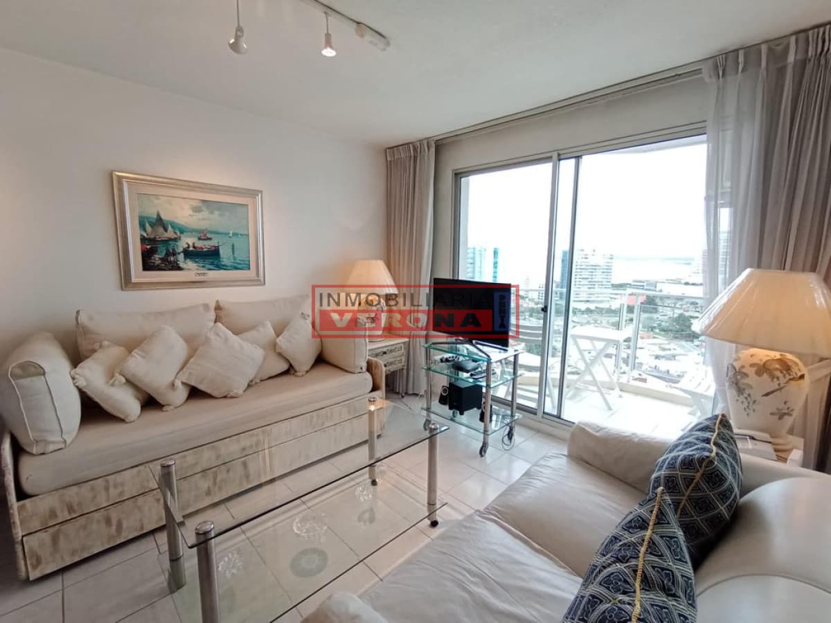 Apartamento 1 dormitorio con hermosa vista y servicios completos en alquiler - Inmobiliaria Verona Punta