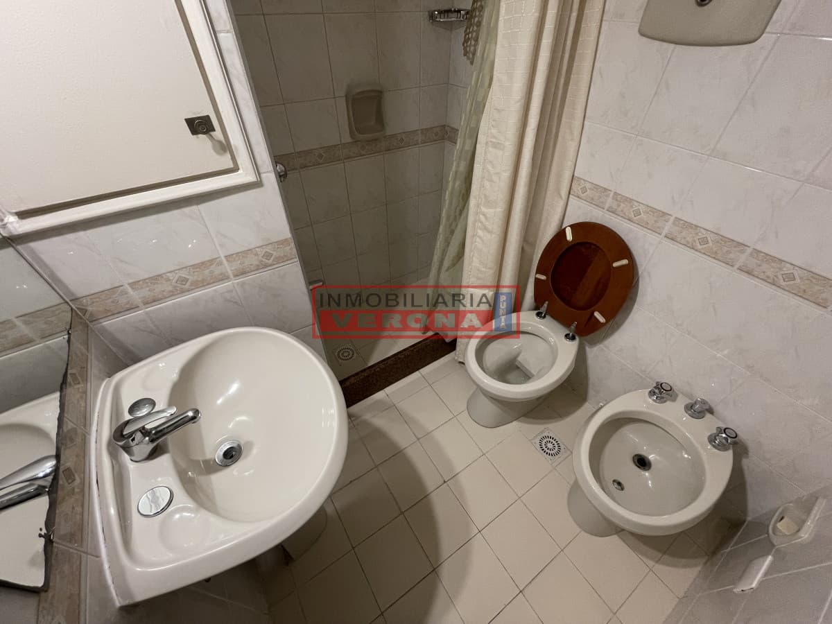Apartamento en venta en torre con servicios - Inmobiliaria Verona Punta