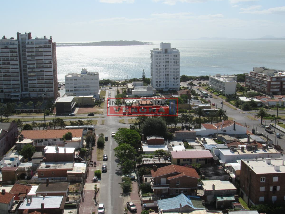 Hermoso Apartamento con vista al MAR - Punta del Este - Inmobiliaria Verona Punta