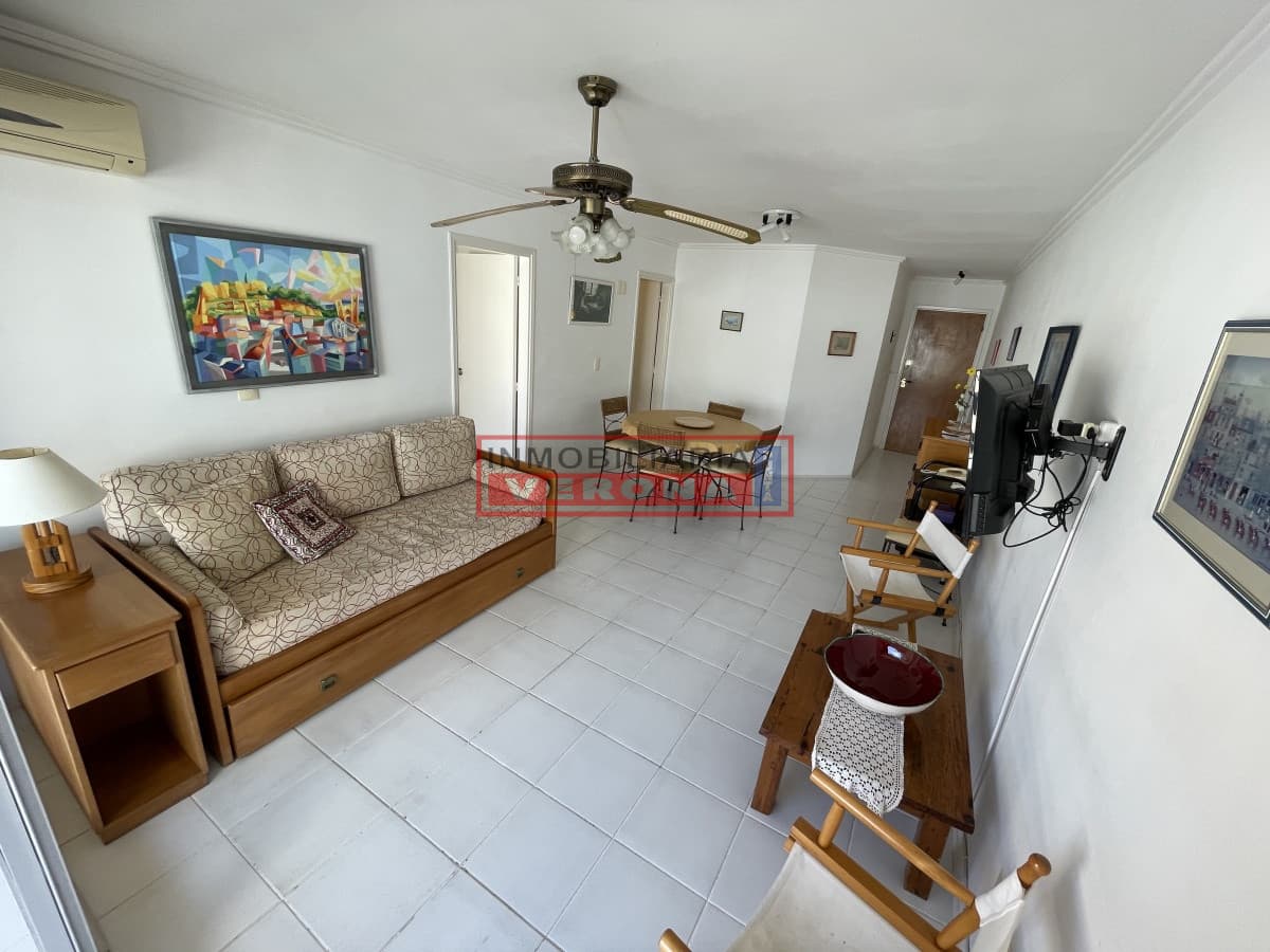 Apartamento en venta en torre con servicios - Inmobiliaria Verona Punta