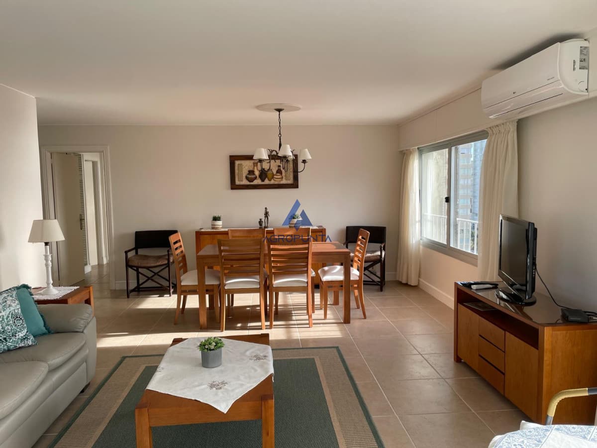 Apartamento en venta 3 Dormitorios Punta del Este