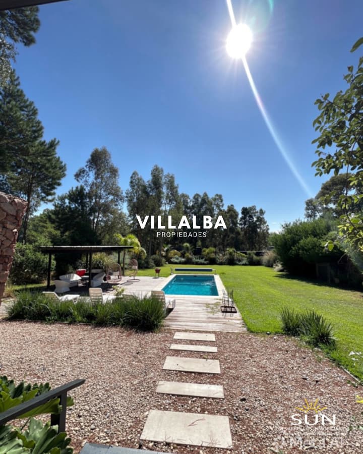 Excelente Casa en venta, 2 dormitorios, 1000 metros de terreno, Chacras del Pinar, Maldonado