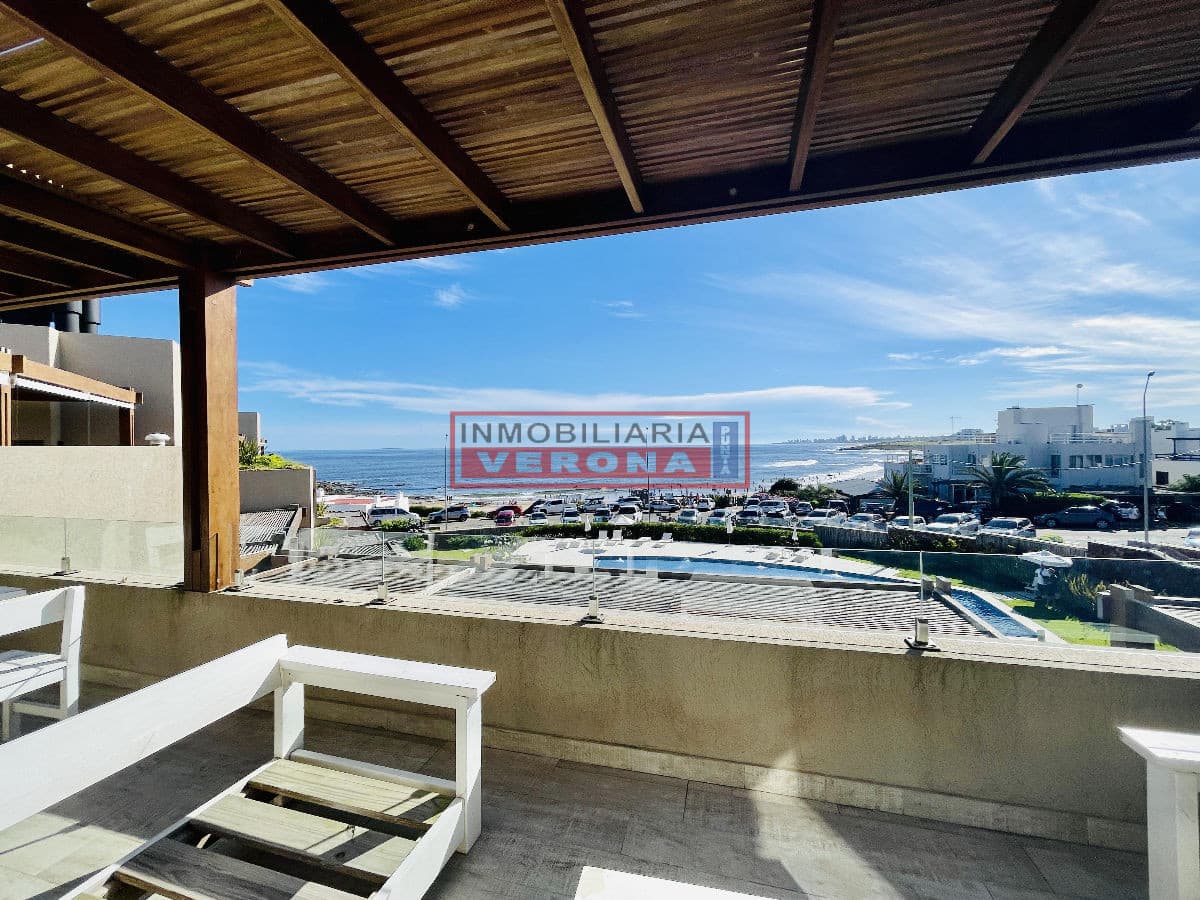 Departamento en Palcos de la Posta La Barra - Inmobiliaria Verona Punta
