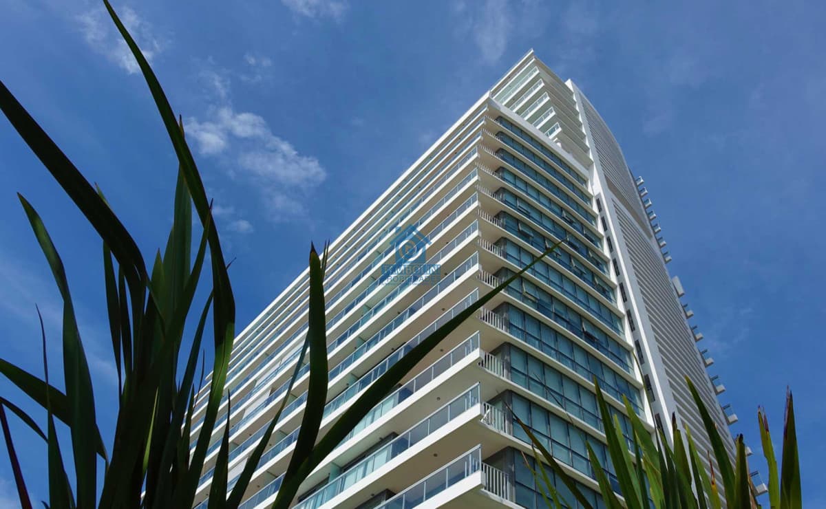 Alquiler Temporada Onix Piso Alto   -