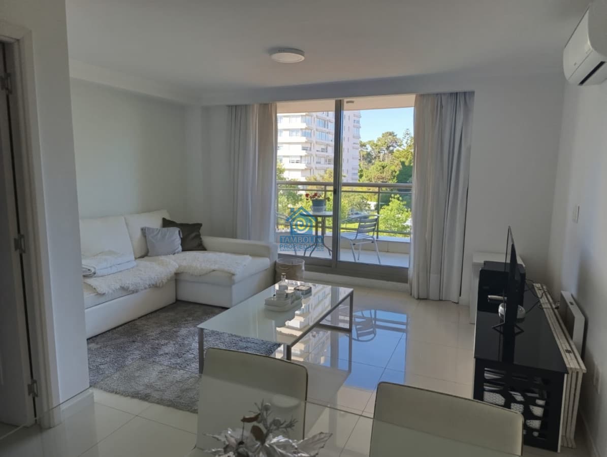 Apartamento ID.989 - Alquiler Invernal Febrero a Diciembre 2026 Edificio Alta Gama