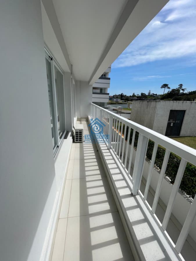 Apartamento ID.974 - Venta 3 suites frente al mar