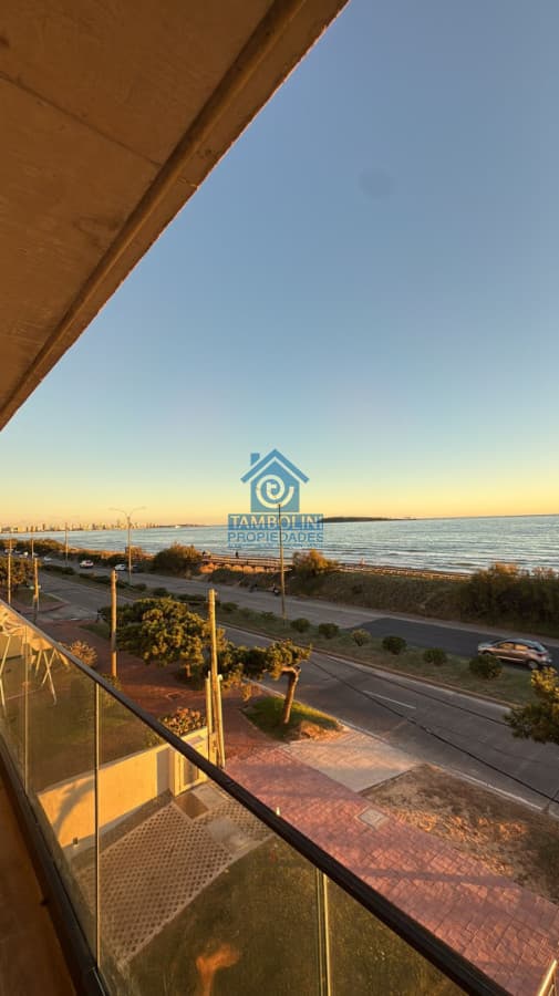Unico ! Estrena Frente al Mar en Mansa 2 Dormitorios Semi Equipado  -