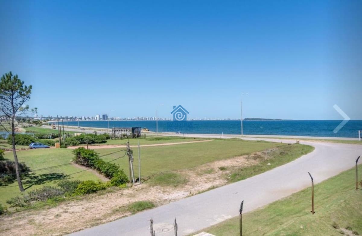 Mansa Frente al Mar Departamento 2 Suites en Venta   -