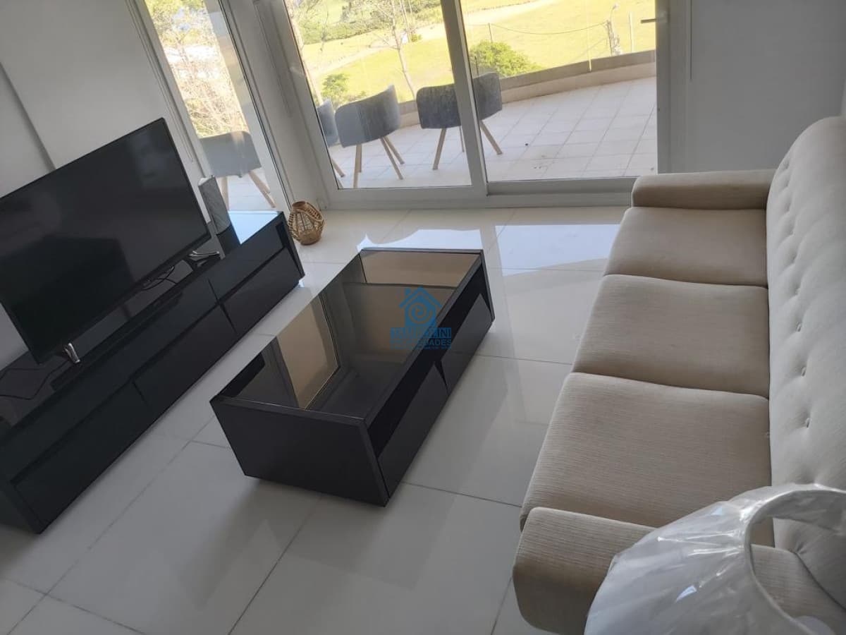 Hermoso Pent House en Alquiler Anual Mansa Frente al Mar   -