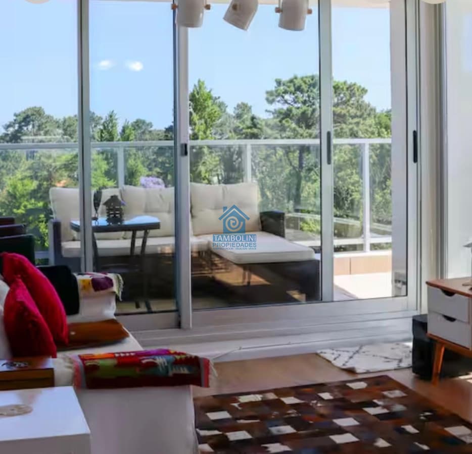 Alquiler Anual Hermoso Departamento Edificio con Amenities   -